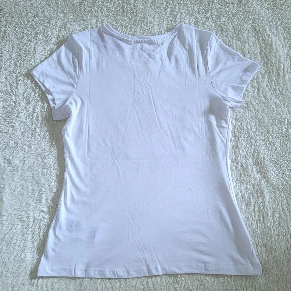 Guess❓Miller Floral💐 Graphic Tee👕 - NWT - Picture 2 of 15
